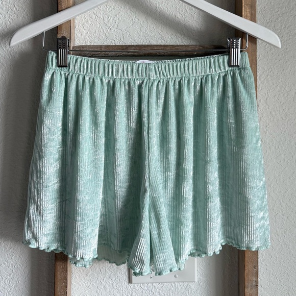 Colsie Light Seafoam Green Shimmer Velvety Stretchy Pull On Lounge Shorts sz: S - Picture 1 of 5